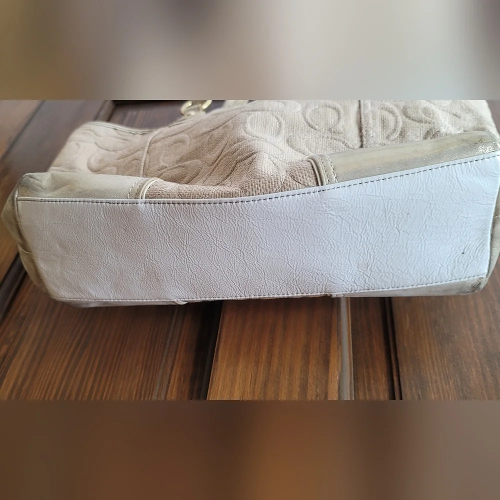 Coach Poppy Elegant Gold And Cream Designer Tote Bag - Picture 13 of 13